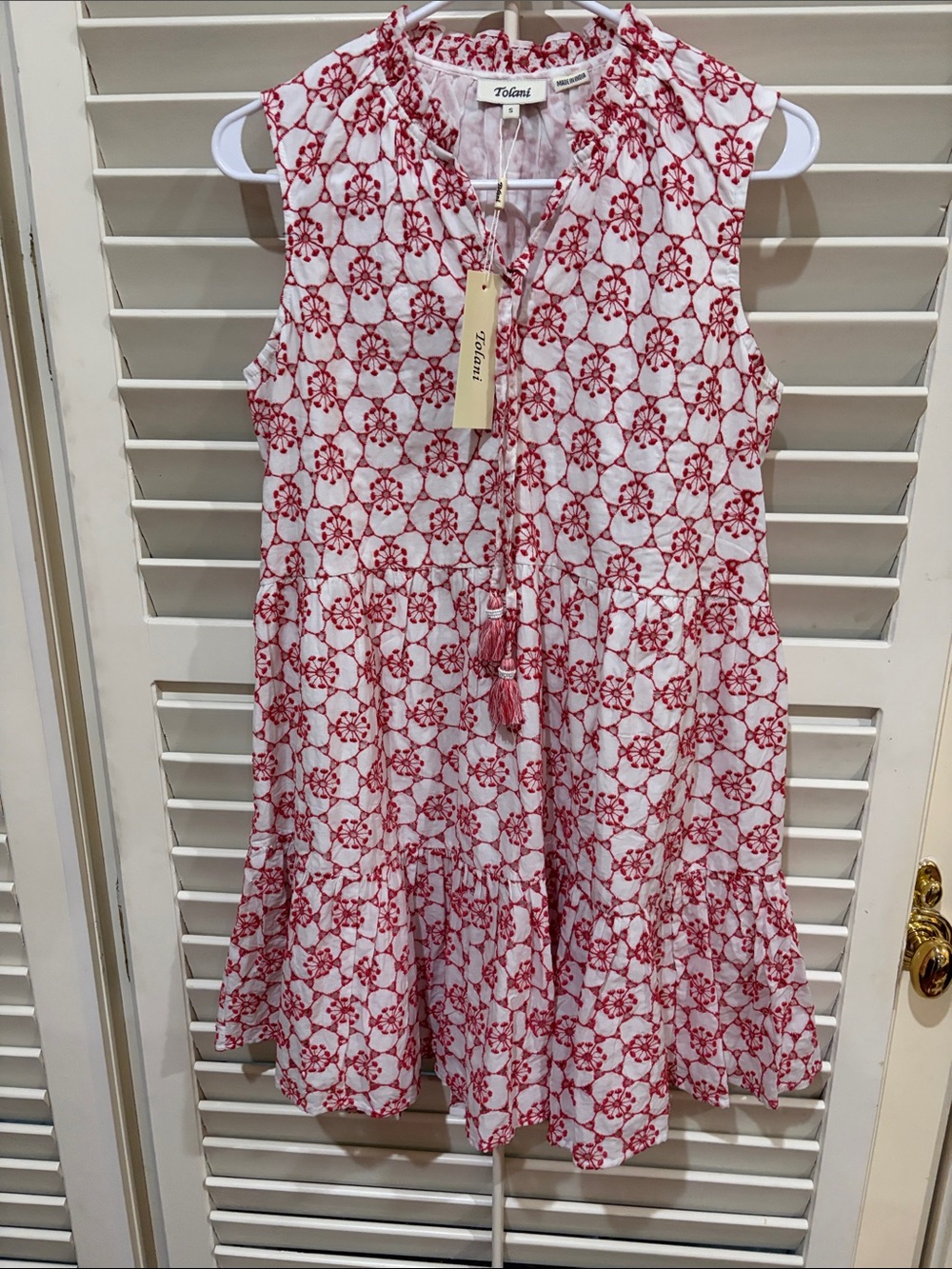 Tolani White Mini Dress with Red Floral Print. Size small NWT